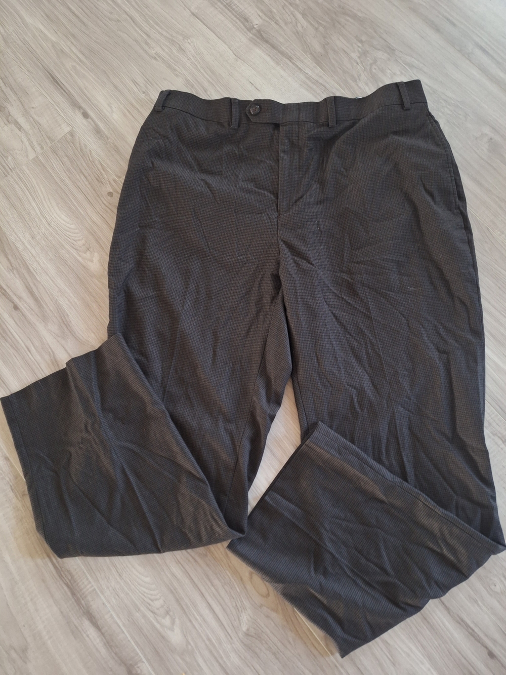Ralph Lauren Men's Black And Brick - Subtle Pattern